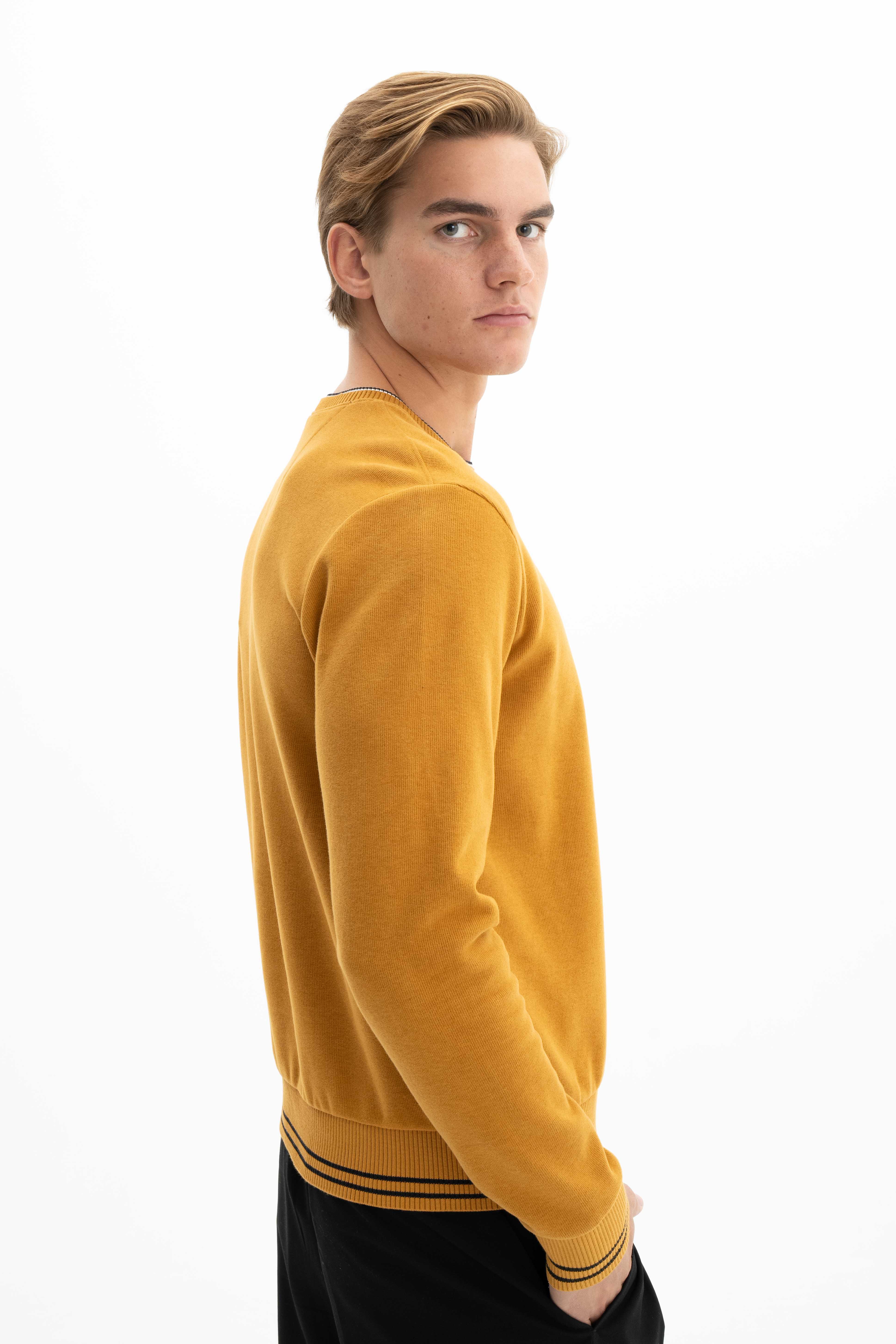 ARMA Men Round Neck Sweatshirt